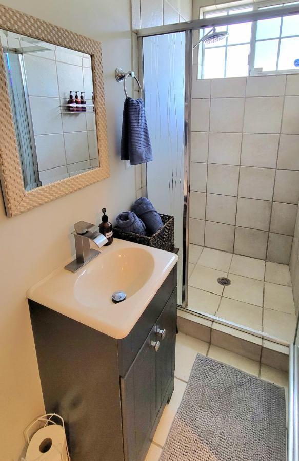לוס אנג'לס Large 1-Bedroom With Kitchen In Encino מראה חיצוני תמונה